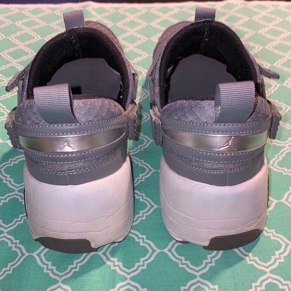 Jordan Trunner LX. - Picture 5 of 10